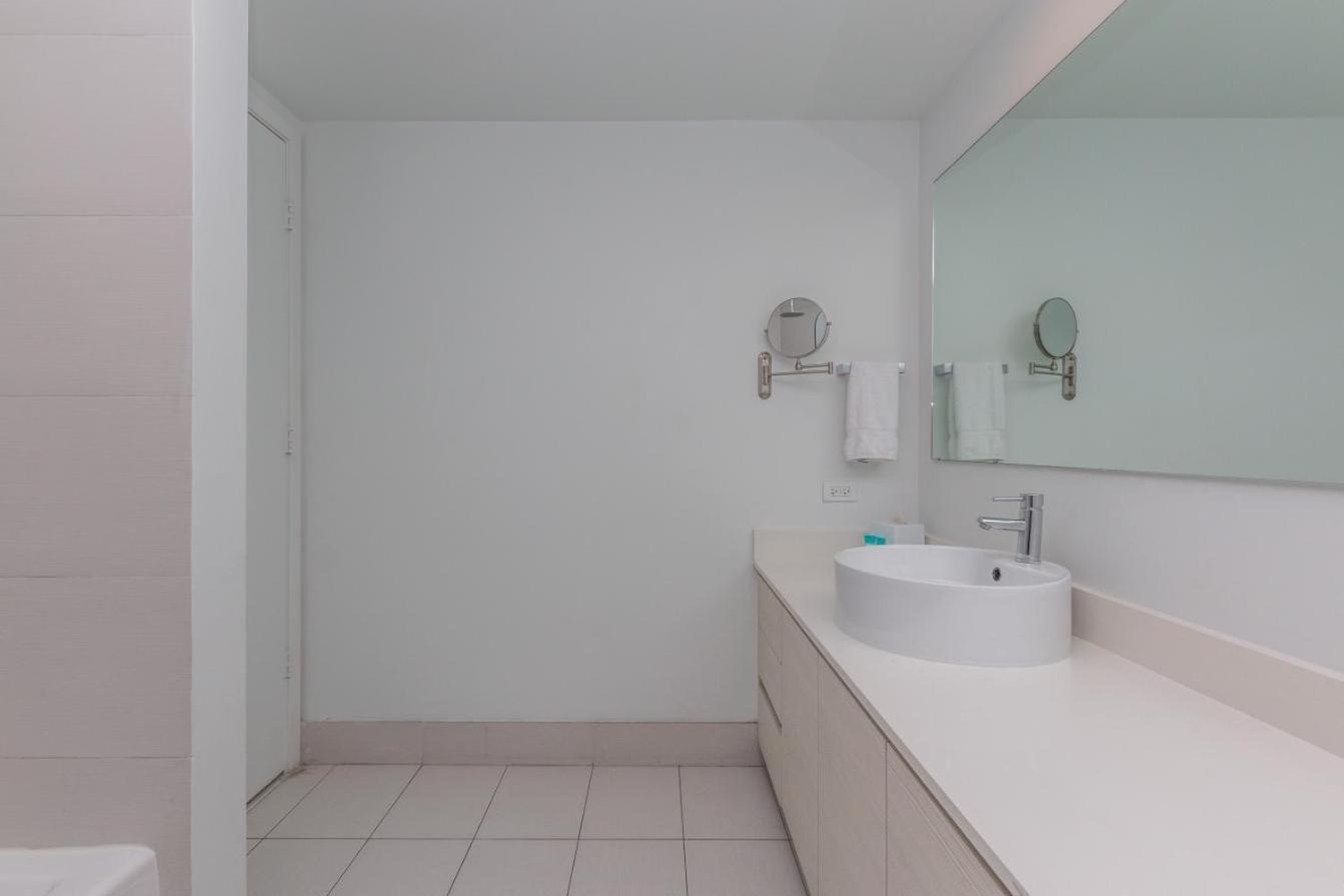 Modern One Bedroom Rental At Beach Walk Resort Miami 18Th Floor Hallandale Beach Zewnętrze zdjęcie