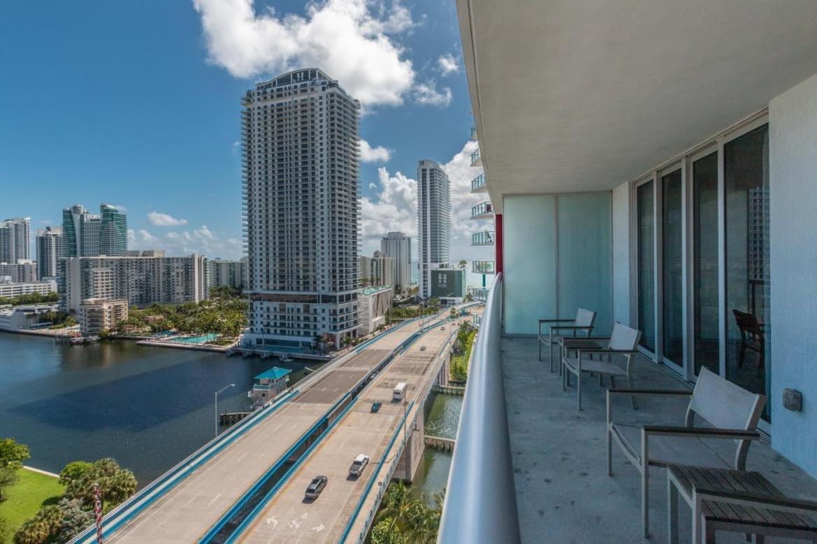 Modern One Bedroom Rental At Beach Walk Resort Miami 18Th Floor Hallandale Beach Zewnętrze zdjęcie