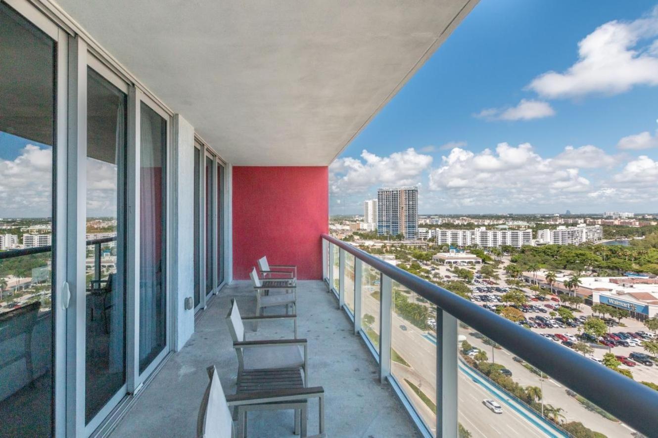 Modern One Bedroom Rental At Beach Walk Resort Miami 18Th Floor Hallandale Beach Zewnętrze zdjęcie