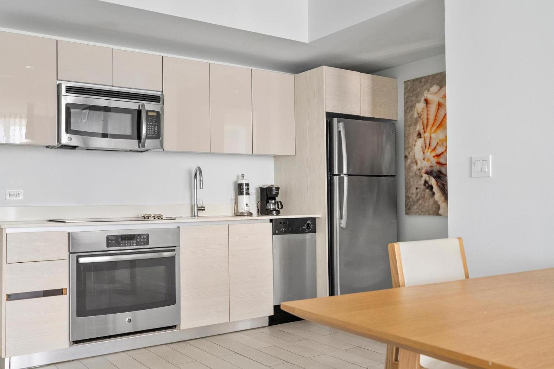 Modern One Bedroom Rental At Beach Walk Resort Miami 18Th Floor Hallandale Beach Zewnętrze zdjęcie
