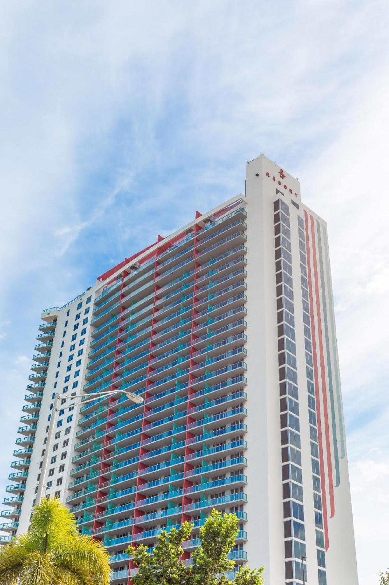 Modern One Bedroom Rental At Beach Walk Resort Miami 18Th Floor Hallandale Beach Zewnętrze zdjęcie